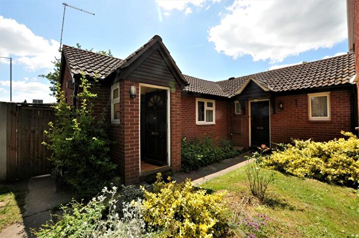 1 Bedroom Bungalow To Rent In Bounderby Grove, Chelmsford, CM1