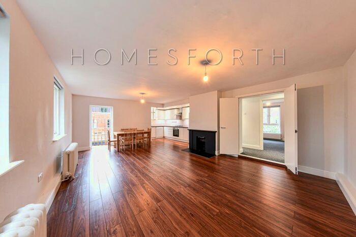 2 Bedroom Flat To Rent In St. Annes Close, London, N6