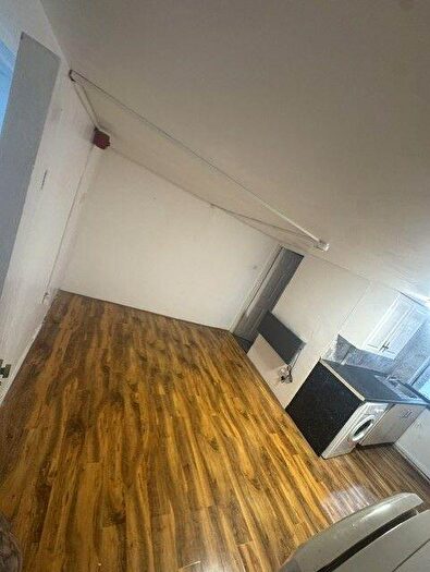 1 Bedroom Apartment To Rent In One Bedroom Apartment In Alma Street, Luton, LU1