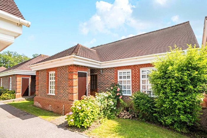 2 Bedroom Retirement Property For Sale In Whybrow Gardens, Castle Village, Berkhamsted, Hertfordshire, HP4