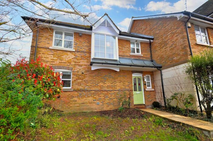 3 Bedroom Semi-Detached House To Rent In Mill Court, Ashford, TN24