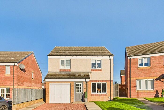 3 Bedroom Detached House For Sale In Paterson Walk, Holytown, ML1