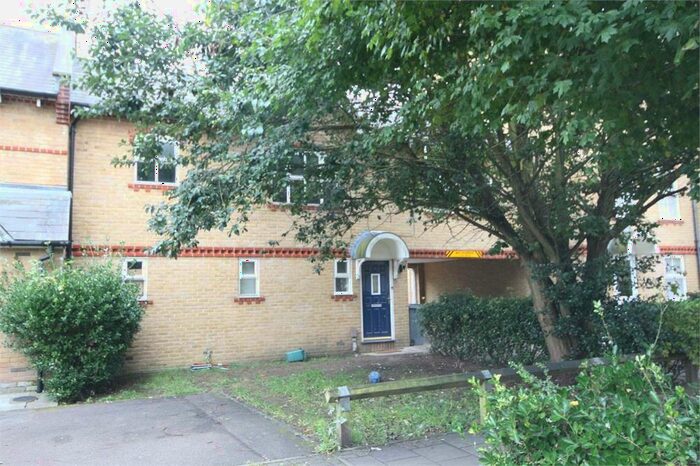 2 Bedroom Maisonette To Rent In Chamberlayne Avenue, Off Preston Road, HA9