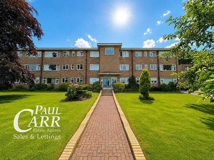 1 Bedroom Flat For Sale In Vesey Close, Four Oaks, Sutton Coldfield, B74