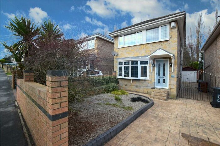 3 Bedroom Detached House To Rent In Southleigh Road, Leeds, West Yorkshire, LS11