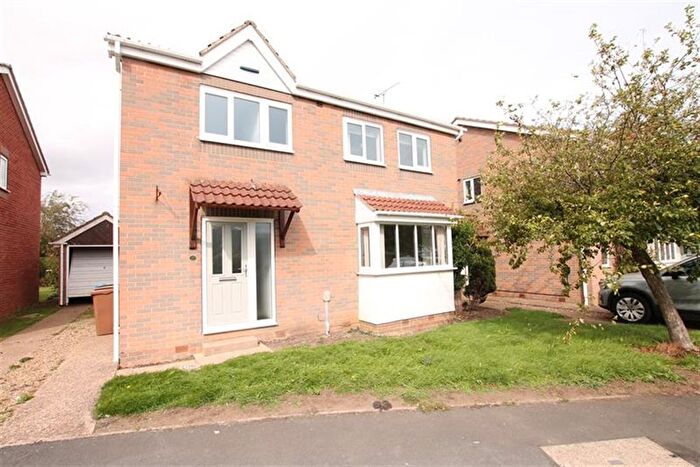 4 Bedroom Detached House To Rent In Newton Drive, HU17