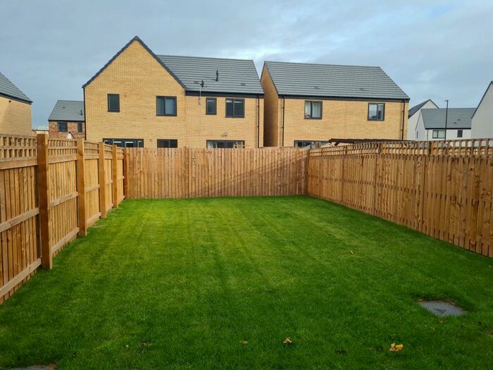 3 Bedroom House To Rent In Pond Close, Doncaster, DN4