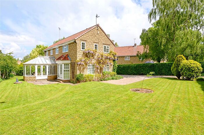 4 Bedroom Detached House For Sale In Grove Road, Boston Spa, LS23