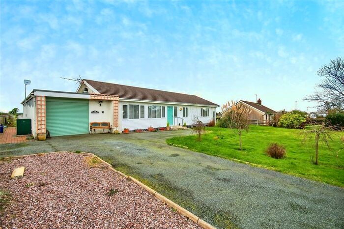 4 Bedroom Bungalow For Sale In Lady Road, Blaenporth, Cardigan, SA43