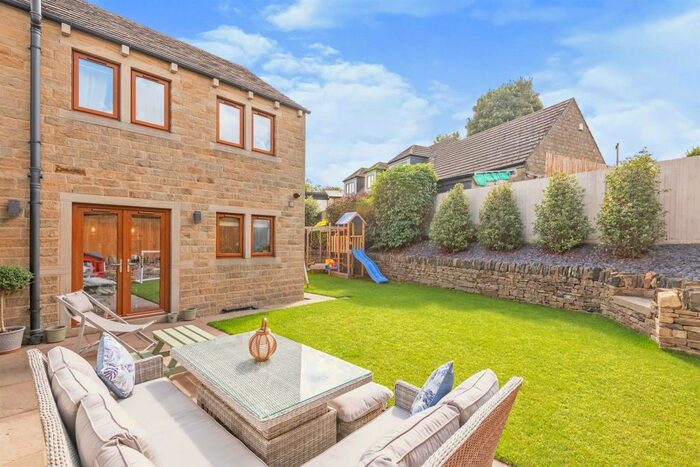 5 Bedroom Detached House For Sale In White Wells Court, Scholes, Holmfirth, HD9