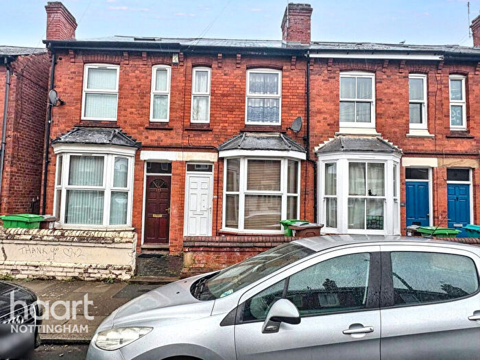 2 Bedroom Terraced House For Sale In Burford Road, Nottingham, NG7