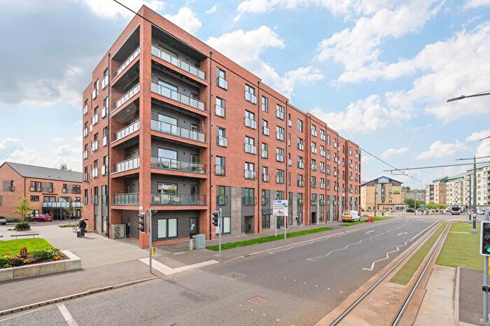 2 Bedroom Flat For Sale In Flat, Ocean Drive, Edinburgh, EH6