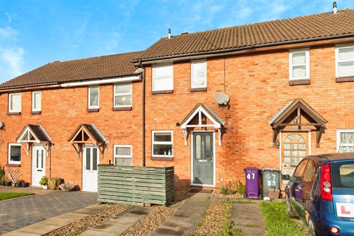 2 Bedroom Terraced House For Sale In Sanderling Close, Letchworth Garden City, SG6