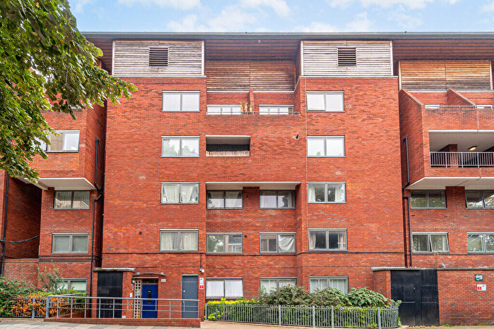 2 Bedroom Apartment For Sale In Collier Street, Islington, London, N1