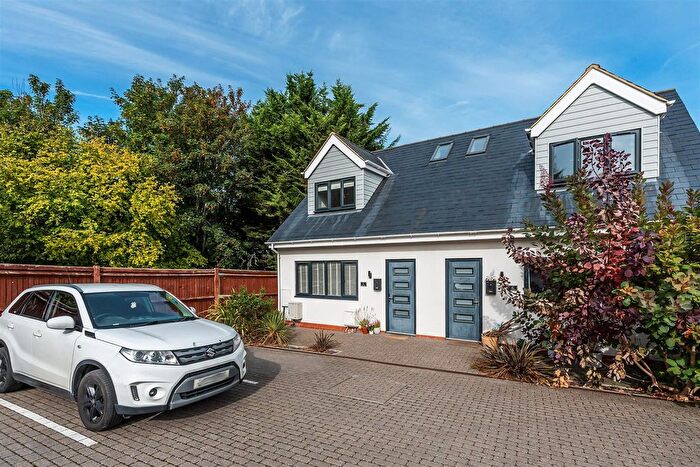 2 Bedroom Semi-detached House For Sale In Vincent Mews, Great Bookham, KT23