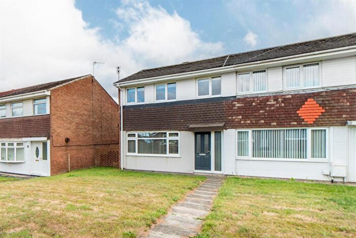 3 Bedroom End Of Terrace House For Sale In Gairloch Drive, Chester Le Street, DH2