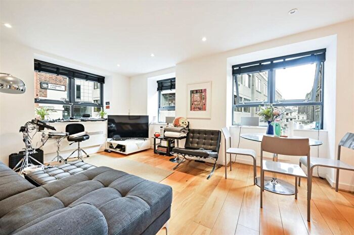 2 Bedroom Flat To Rent In - Lombard Lane, London, EC4Y