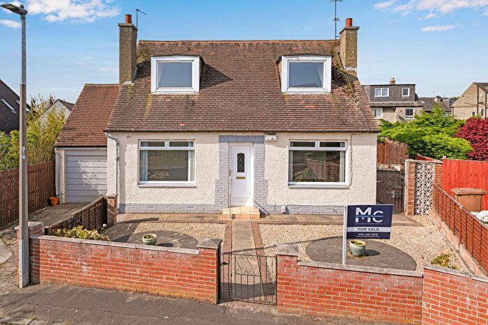 3 Bedroom Detached House For Sale In Roull Grove, Edinburgh, EH12