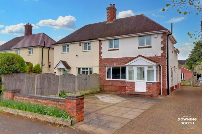 3 Bedroom Semi-Detached House For Sale In The Beck, Elford, Tamworth, B79