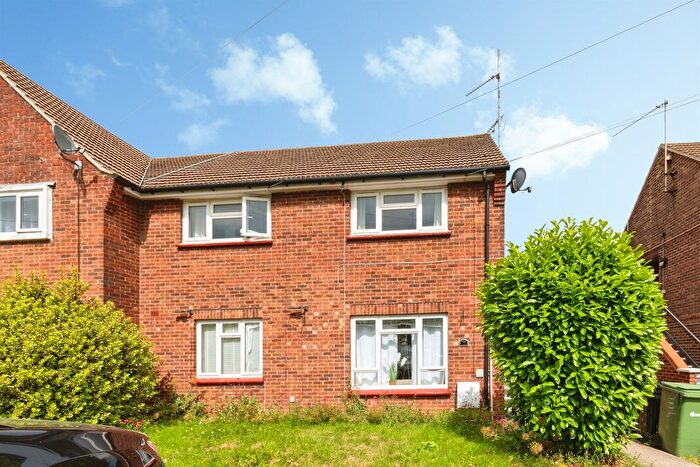 2 Bedroom Maisonette For Sale In Boleyns Avenue, Braintree, CM7