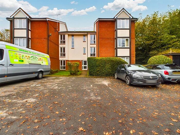 Studio To Rent In Maunsell Park, Station Hill, Crawley, RH10