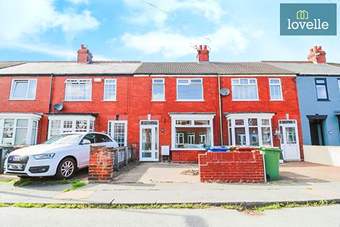 3 Bedroom Terraced House For Sale In Clifton Road, Grimsby, DN34