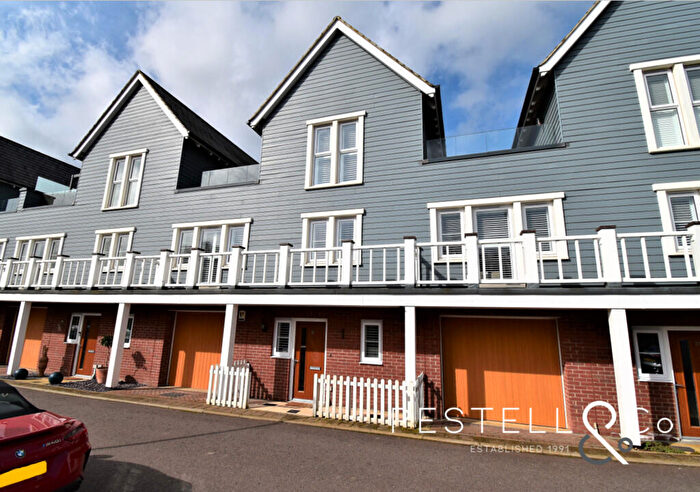 4 Bedroom Town House For Sale In Randall Lane, St. Michaels Hurst, CM23