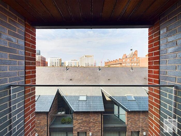 1 Bedroom Apartment To Rent In Apt . :: Ice Plant, M4