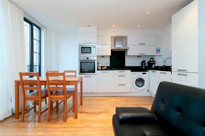 2 Bedroom Flat To Rent In York Way, Hillmarton Conservation Area, N7