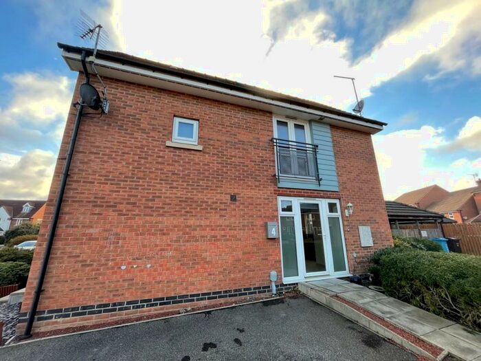 1 Bedroom Semi-Detached House To Rent In Sandwell Park, Kingswood, HU7