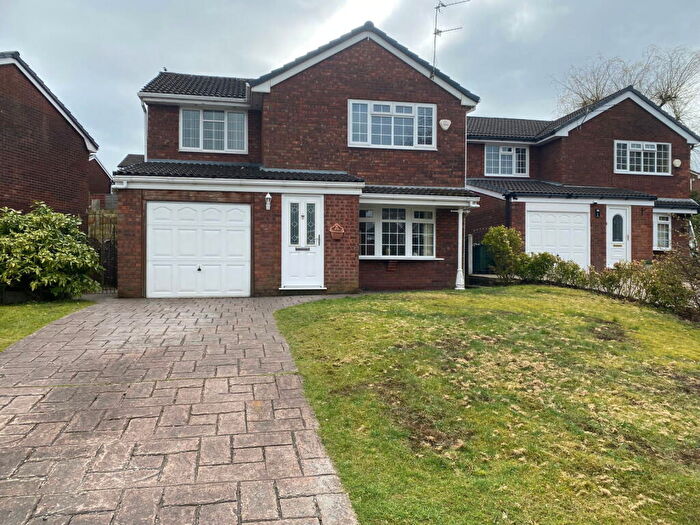 4 Bedroom Detached House For Sale In Riverside, Chadderton, Oldham, OL1