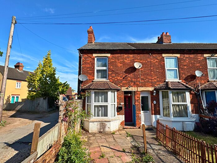 3 Bedroom Property For Sale In West End, Elstow, Bedford, Bedfordshire, MK42