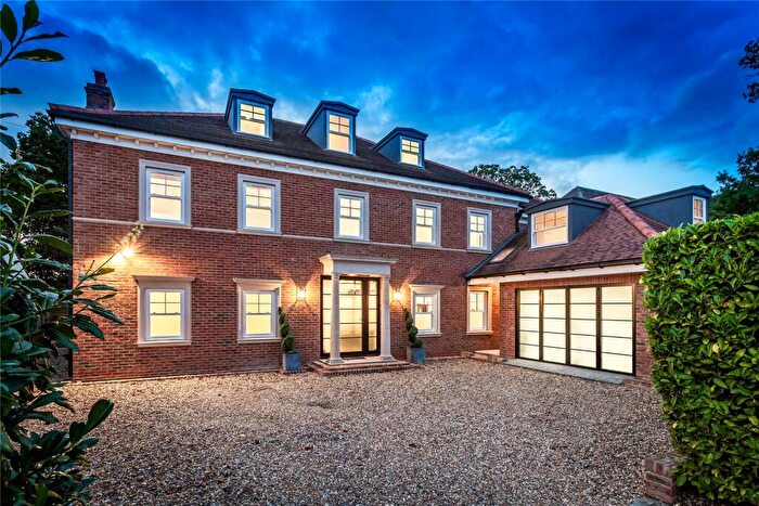 6 Bedroom Detached House For Sale In Westcar Lane, Walton On Thames, Surrey, KT12