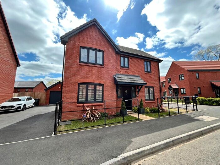 3 Bedroom Detached House For Sale In Linden Way Daventry Northamptonshire, NN11