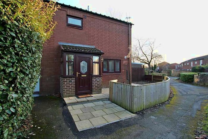 4 Bedroom End Of Terrace House To Rent In Bracken Close, Birchwood, Warrington, WA3