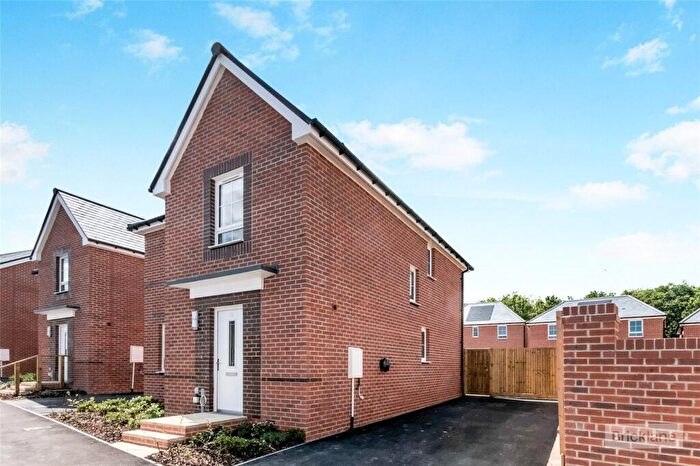 4 Bedroom Detached House To Rent In Tangmere Road, Hailsham, East Sussex, BN27