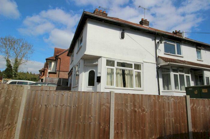 1 Bedroom Flat To Rent In Chapel Lane, High Wycombe, HP12