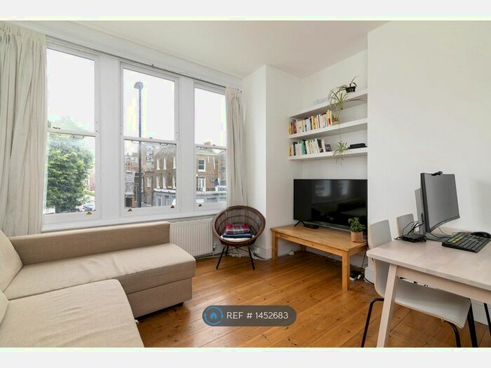 2 Bedroom Flat To Rent In Cold Harbour Lane, London, SE5