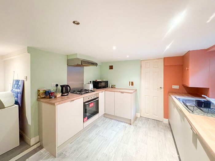 2 Bedroom Terraced House To Rent In Norwood Road, Birkby, Huddersfield, HD2