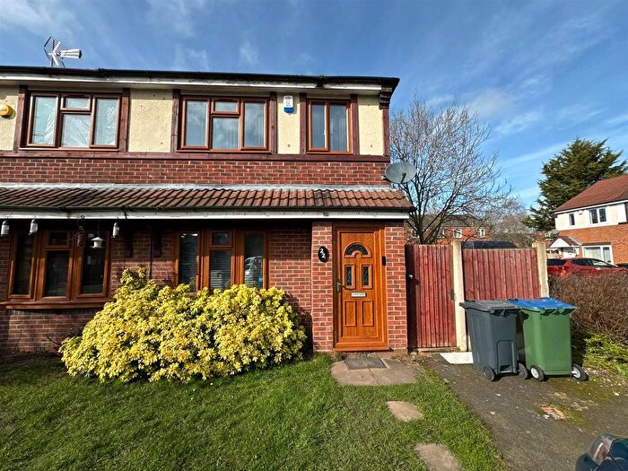 3 Bedroom Semi Detached House To Rent In Pennyroyal Close, Walsall, WS5