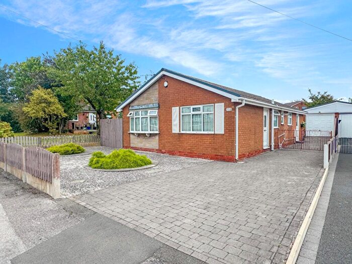 3 Bedroom Detached Bungalow For Sale In Harper Fold Road, Radcliffe, M26