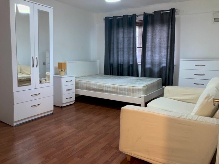 1 Bedroom Flat To Rent In Renaissance Court, Bradford Street, Digbeth, Birmingham, B12