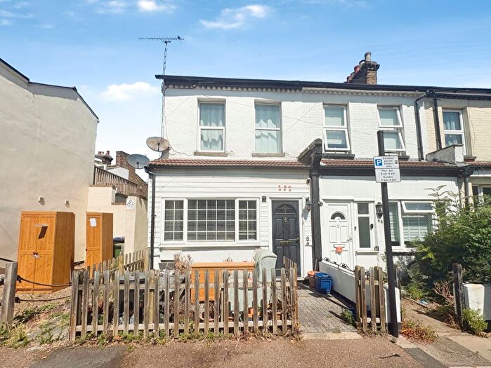 1 Bedroom Flat To Rent In Hamlet Road, Southend-On-Sea, SS1