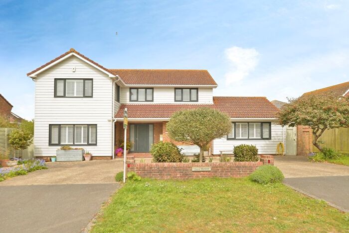 5 Bedroom Detached House For Sale In Blenheim Road, Littlestone, New Romney, Kent, TN28