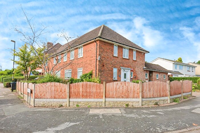 2 Bedroom Flat For Sale In Dugdale Crescent, Sutton Coldfield, B75