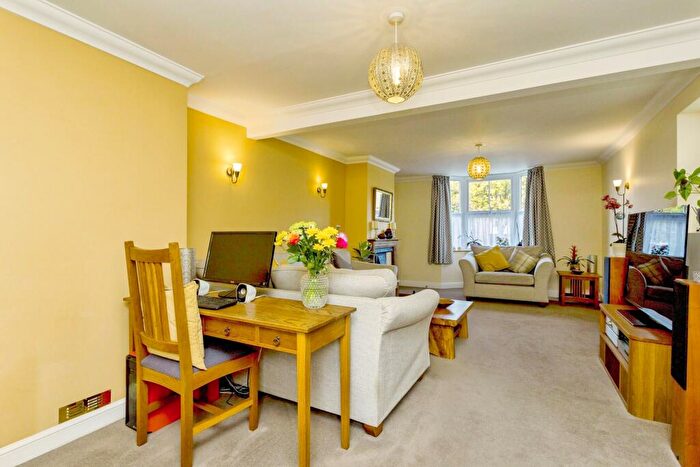 5 Bedroom Detached House For Sale In Faygate Lane, Horsham, RH12