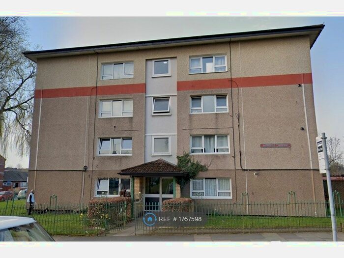 1 Bedroom Flat To Rent In Hollin House, Middleton, Manchester, M24