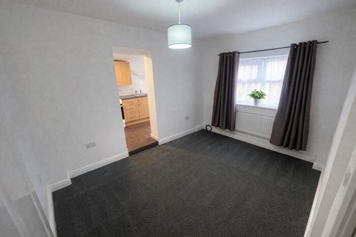 1 Bedroom Apartment To Rent In Warley Road, Blackpool, Lancashire, FY1