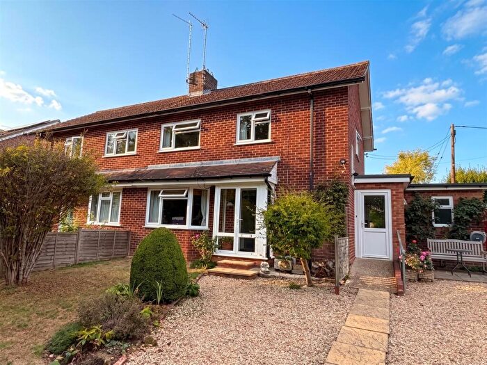 3 Bedroom Semi Detached House For Sale In West Tytherley, Salisbury, SP5