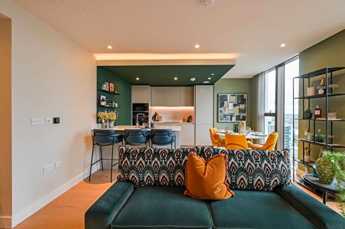 1 Bedroom Flat For Sale In South Quay Plaza, Canary Wharf, E14